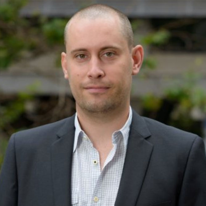 Marc Barnett, CEO at Flexiroam